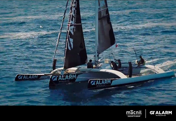 TRIMARANO MACHETE “VESTE” GT ALARM!